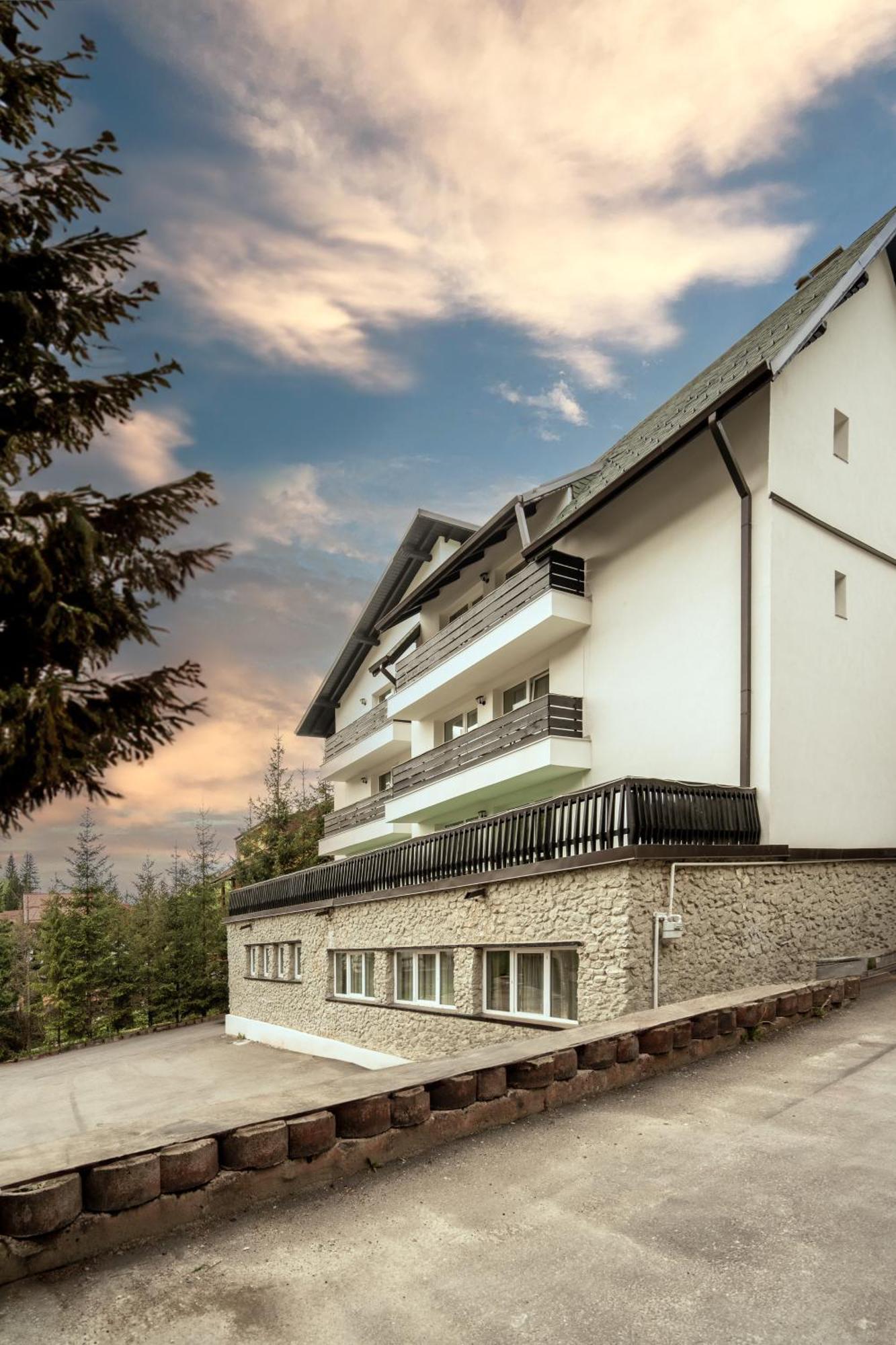 Dinvis Apartments Poiana Brasov Esterno foto