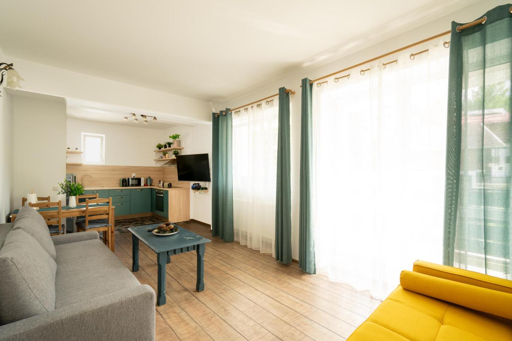 Dinvis Apartments Poiana Brasov Esterno foto